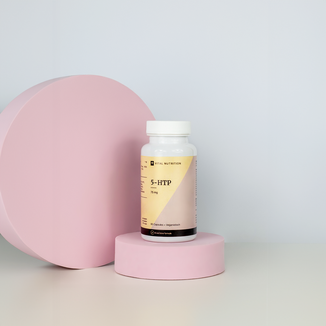5-HTP van Vital Nutrition op roze platform