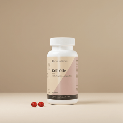 Krill Olie van Vital Nutrition op een beige minimalistische studio ondergrond met 2 softgels op de voorgrond